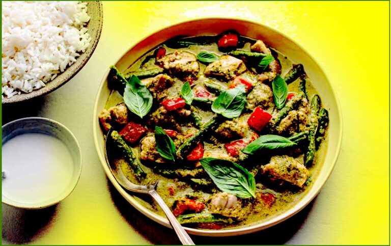Gaeng Khiao Waan Gai